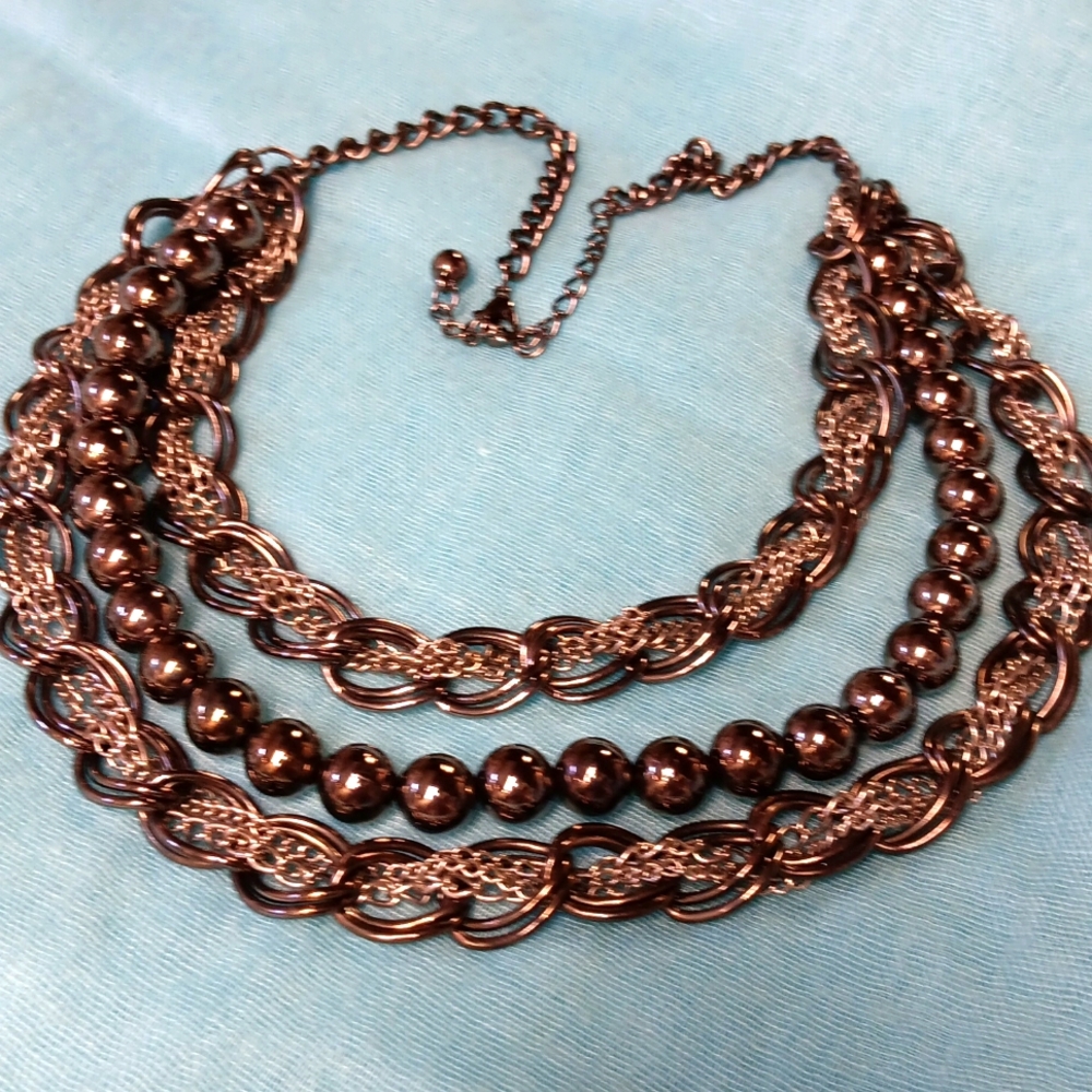 5.6.24 blackened pearls and 2 chains with silvertone accents 3 strand